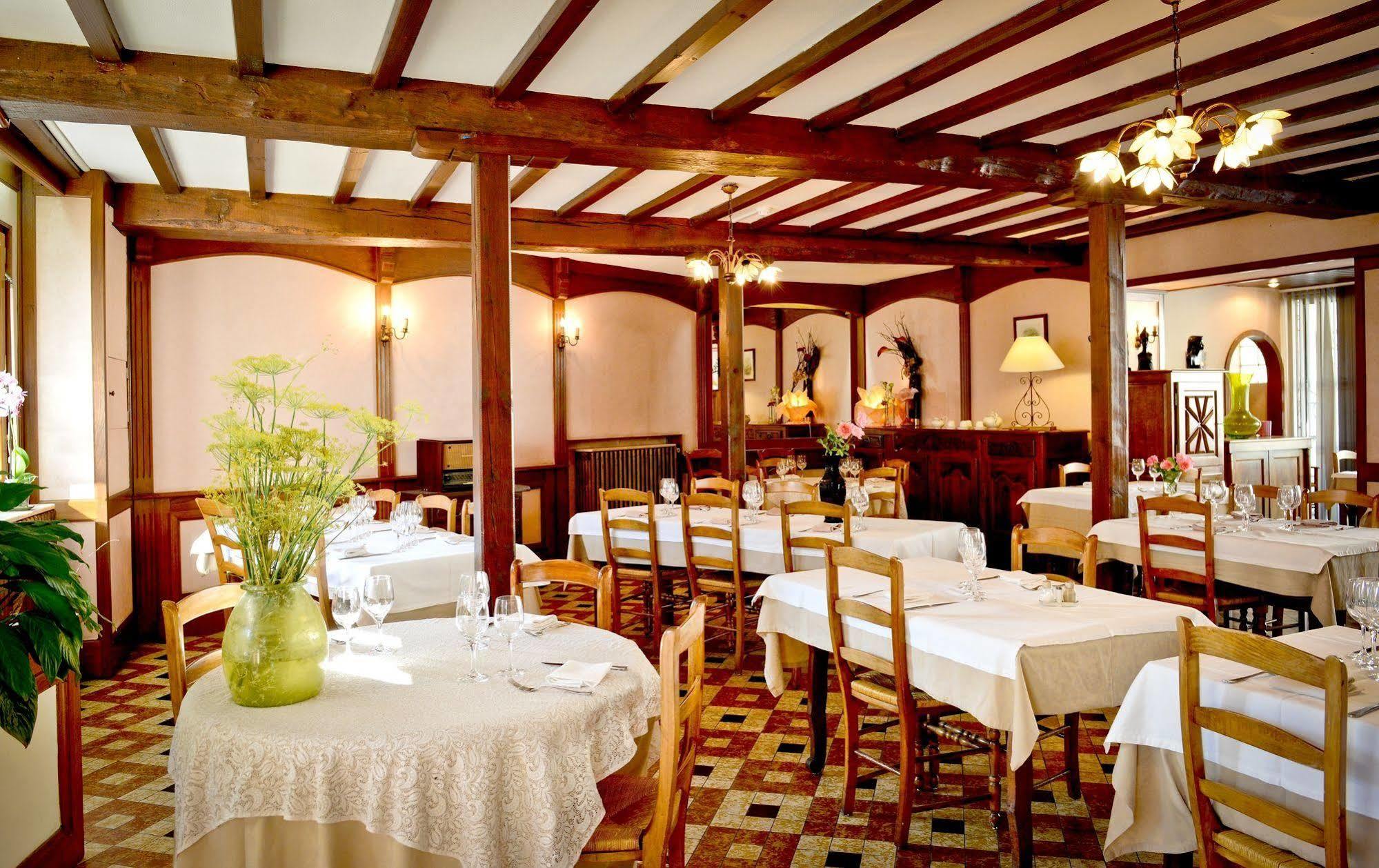 Logis Chez Germaine 2* Geüs-d'Oloron