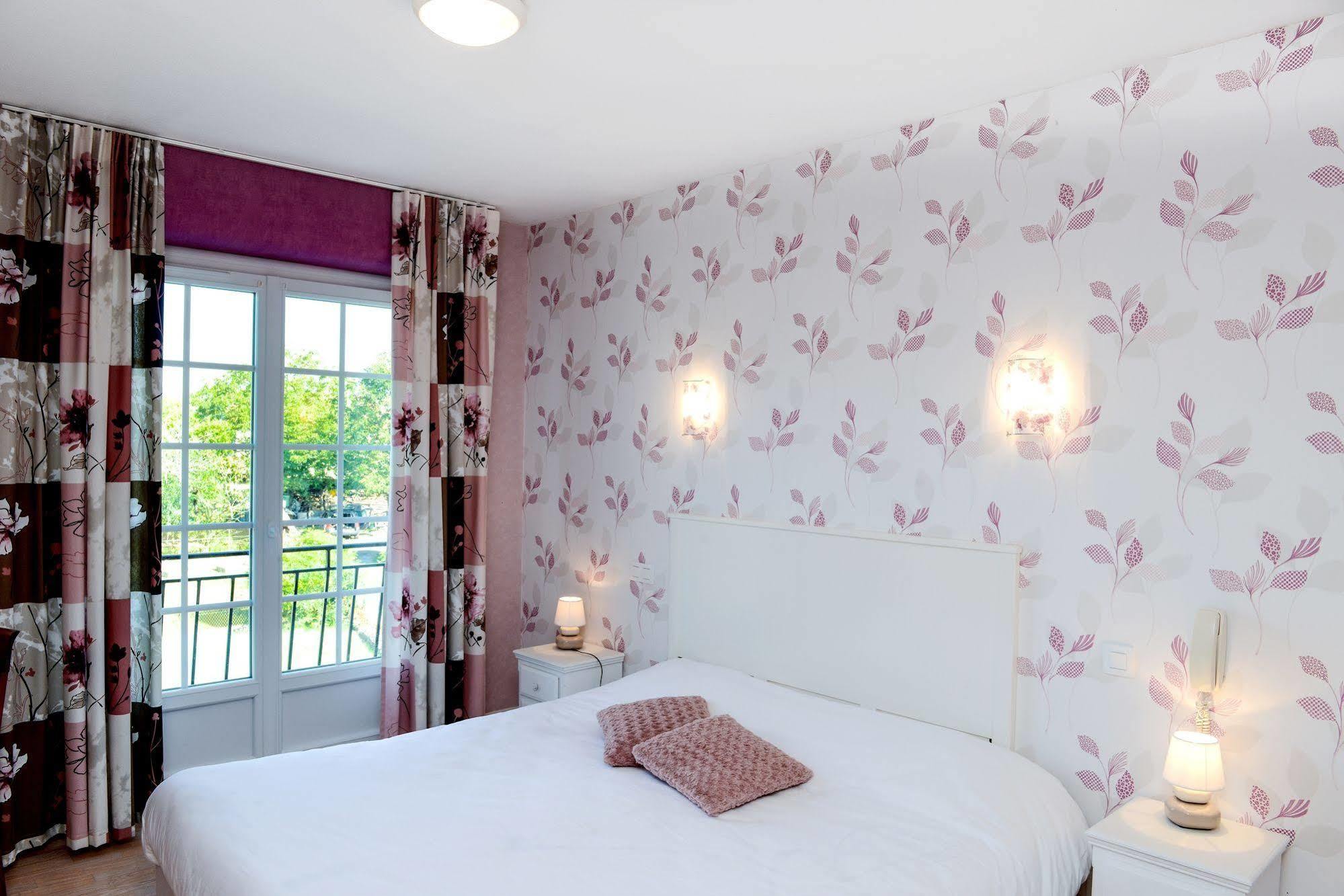 Logis Chez Germaine Hotel Geüs-d'Oloron